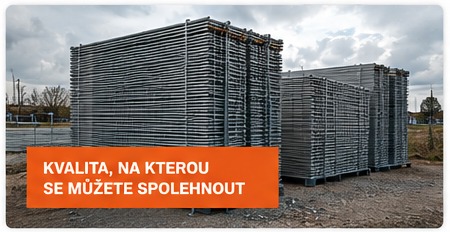 Mobilní oplocení připravené k pronájmu